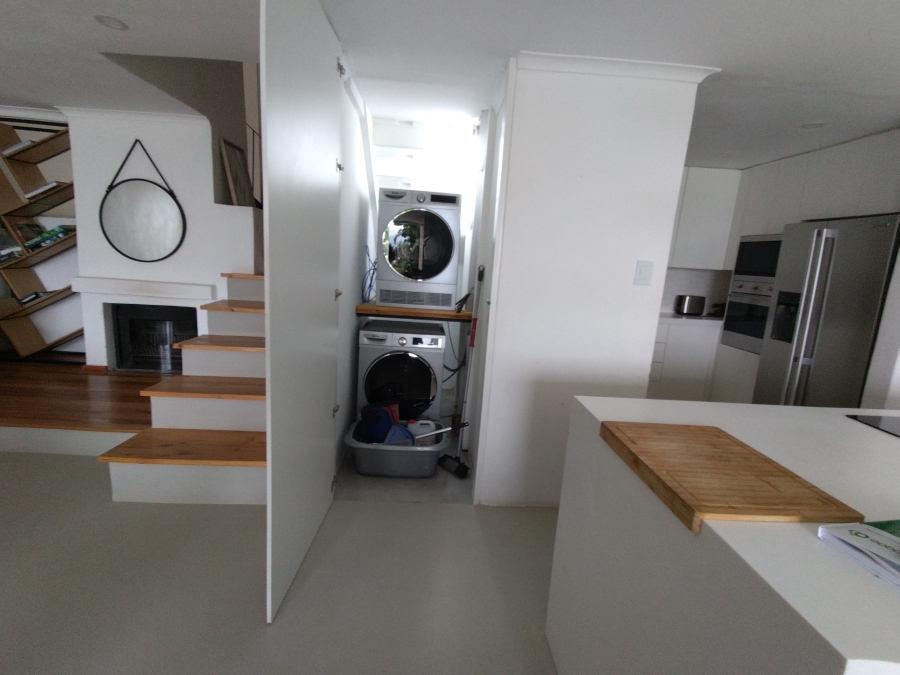 4 Bedroom Property for Sale in Kosmos North West